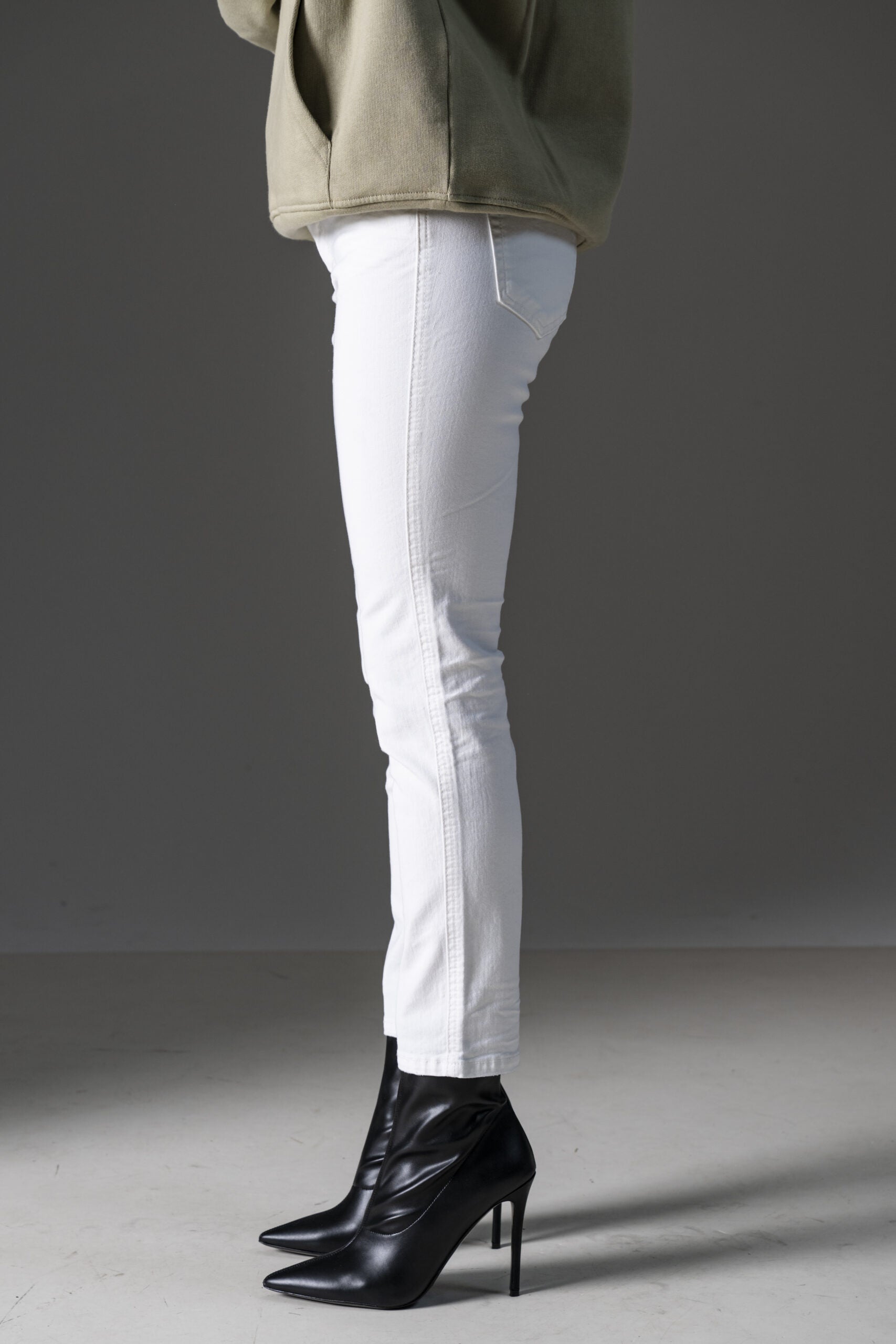 Diesel Low-Rise Skinny-Jeans-3
