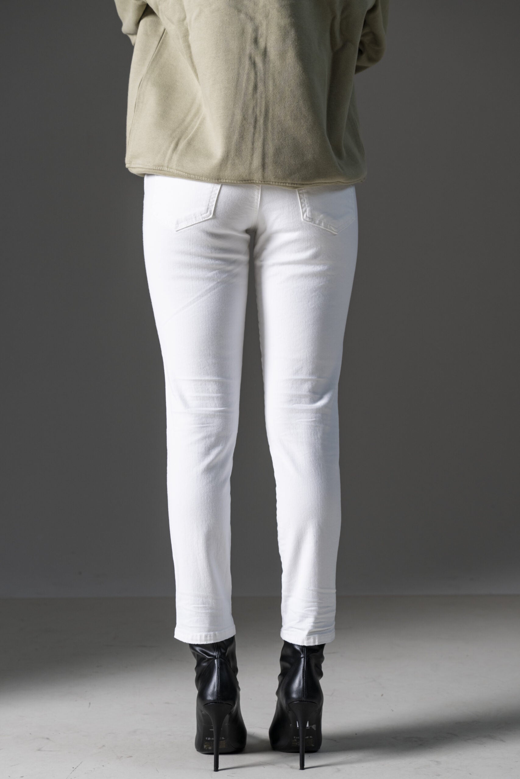 Diesel Low-Rise Skinny-Jeans-4