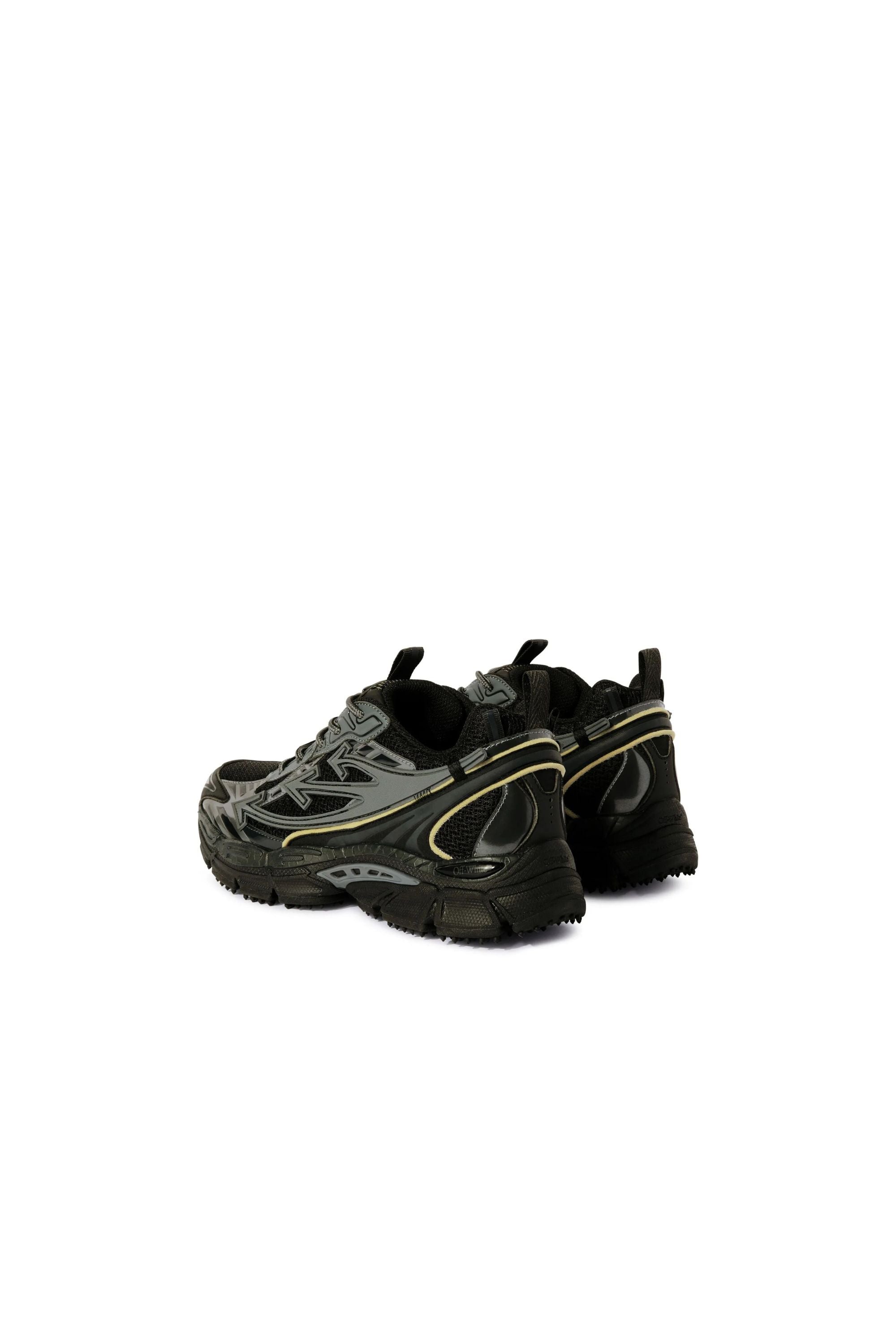 Off White Sneakers Be Right Back nero vista retro