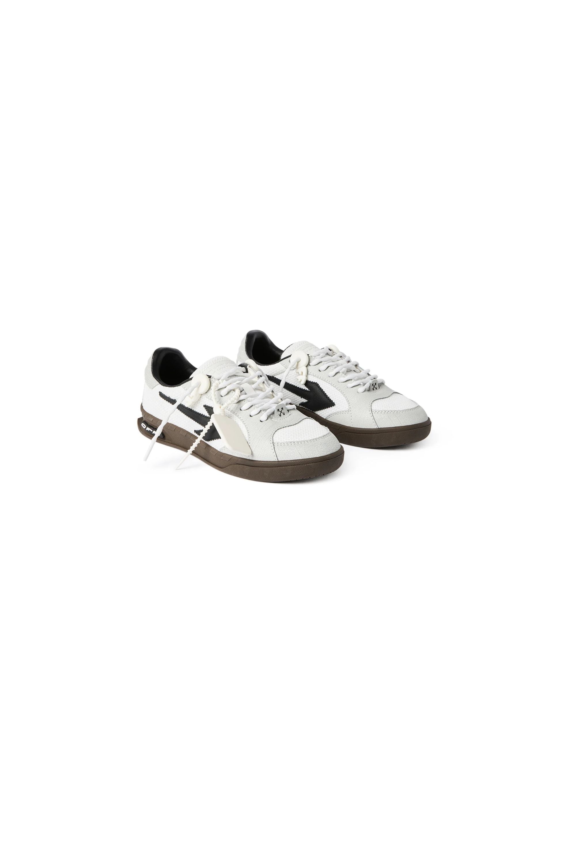 Off White Snekaers End Of Play vista trequarti