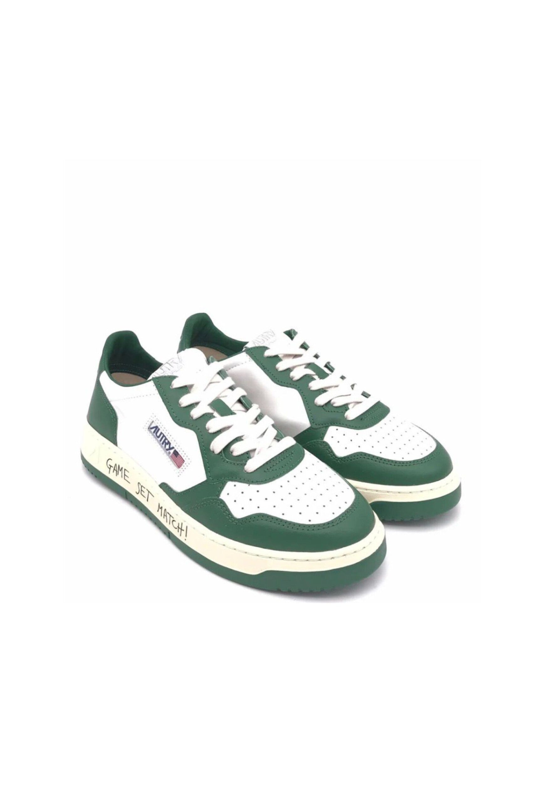 Autry Sneakers Medalist Low in Pelle vista trequarti