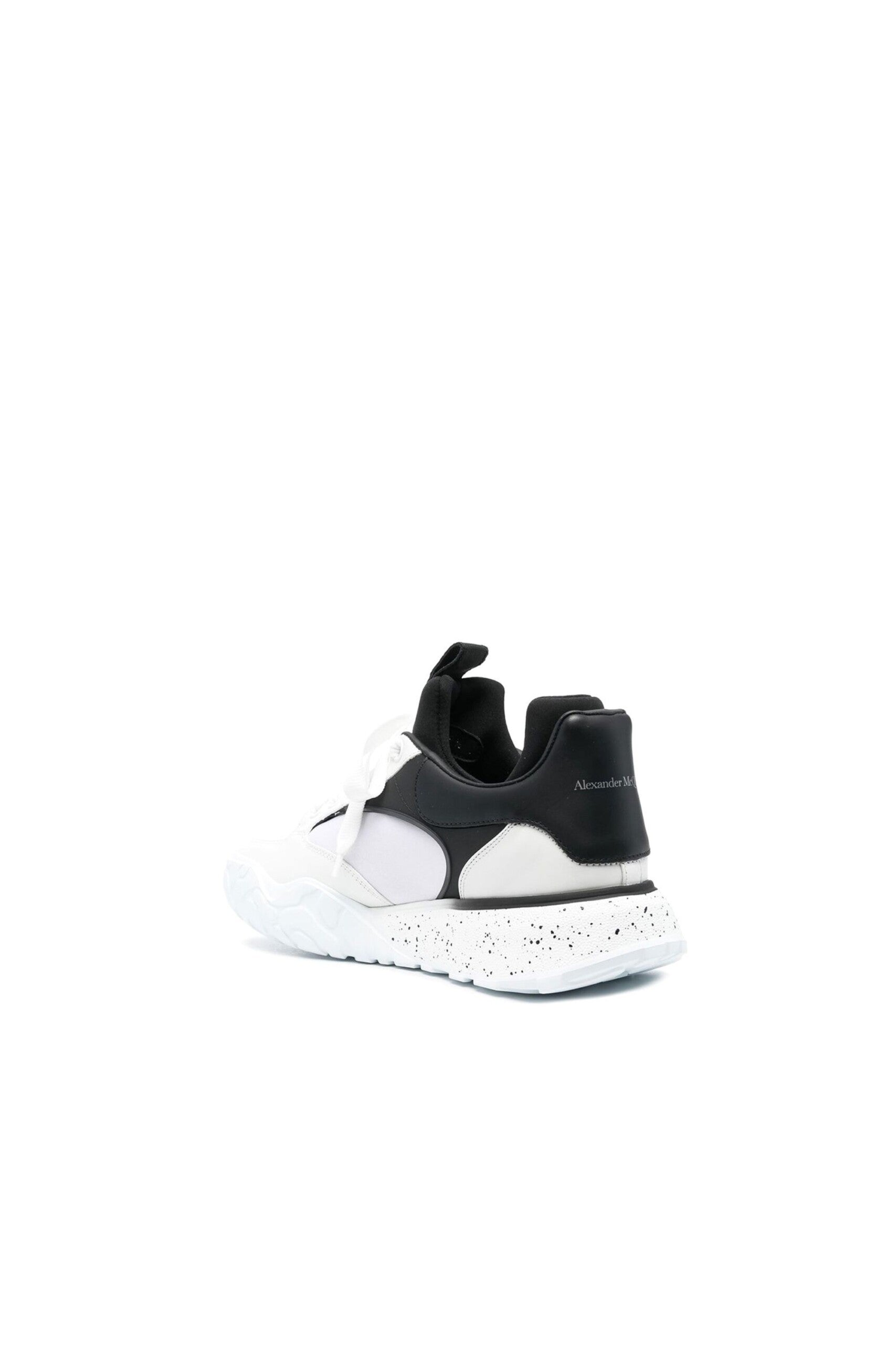 Alexander Mcqueen Sneakers in Pelle vista retro