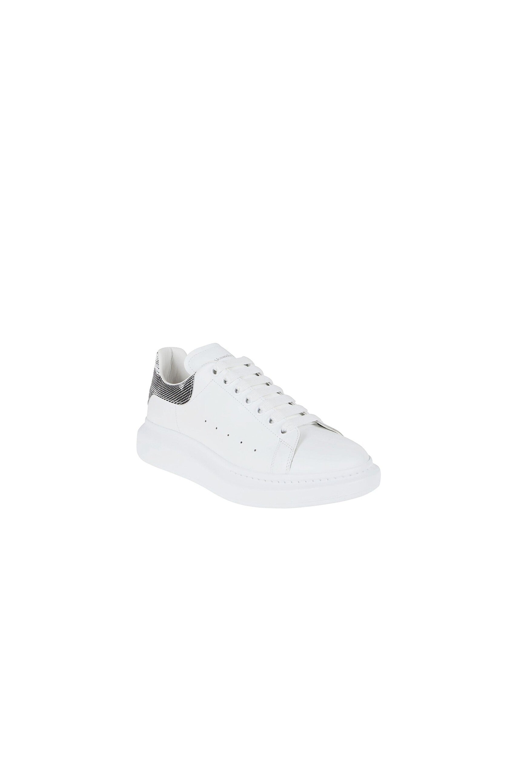 Alexander Mcqueen Sneakers Ovesize in Pelle bianche grigie vista trequarti