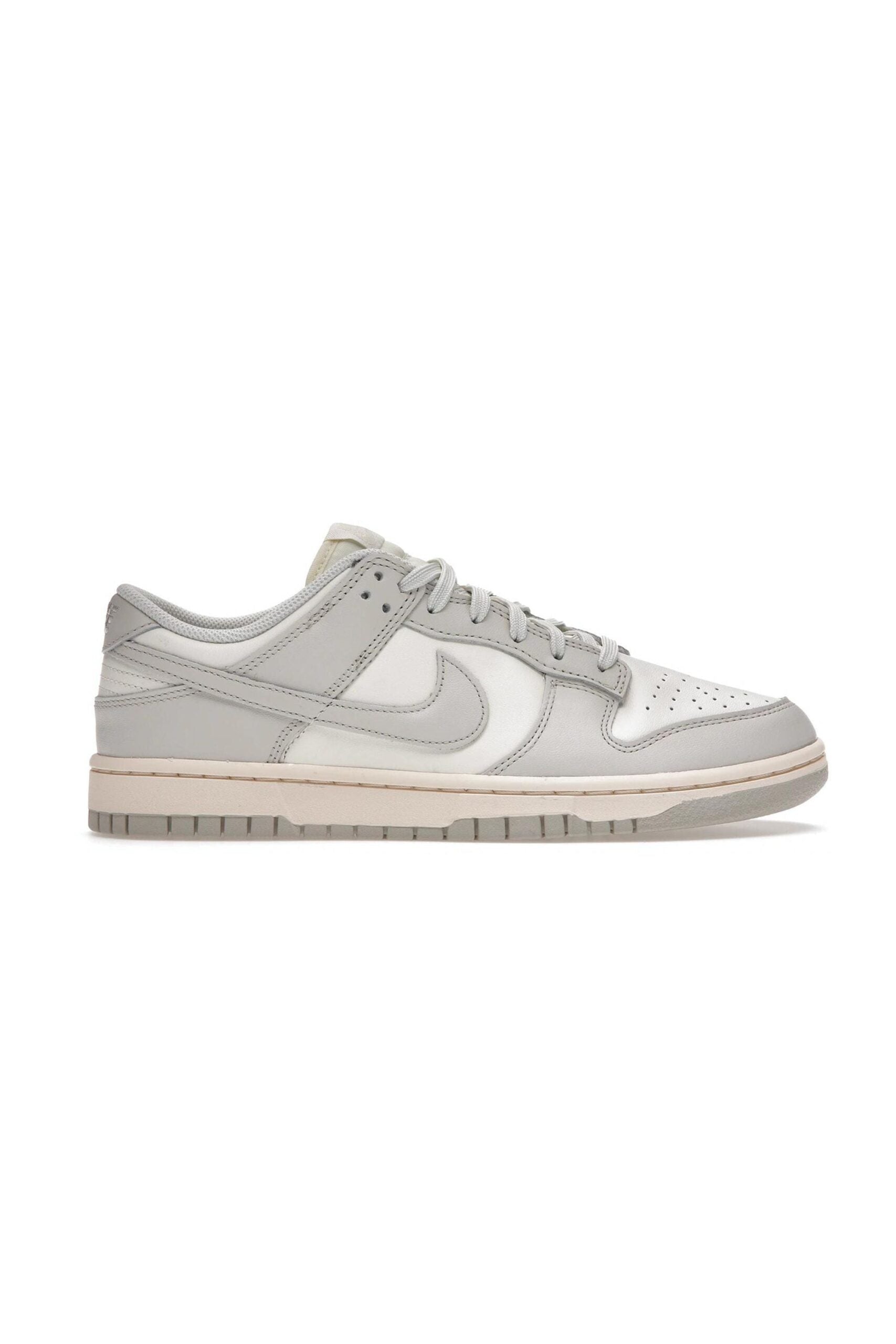 Nike Dunk Low light bone