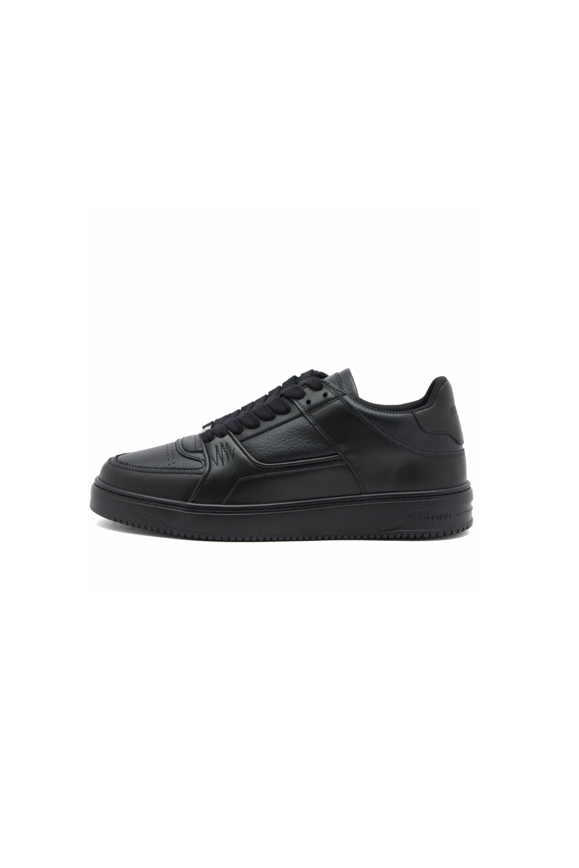 Represent Sneakers Apex Triple Black vista laterale